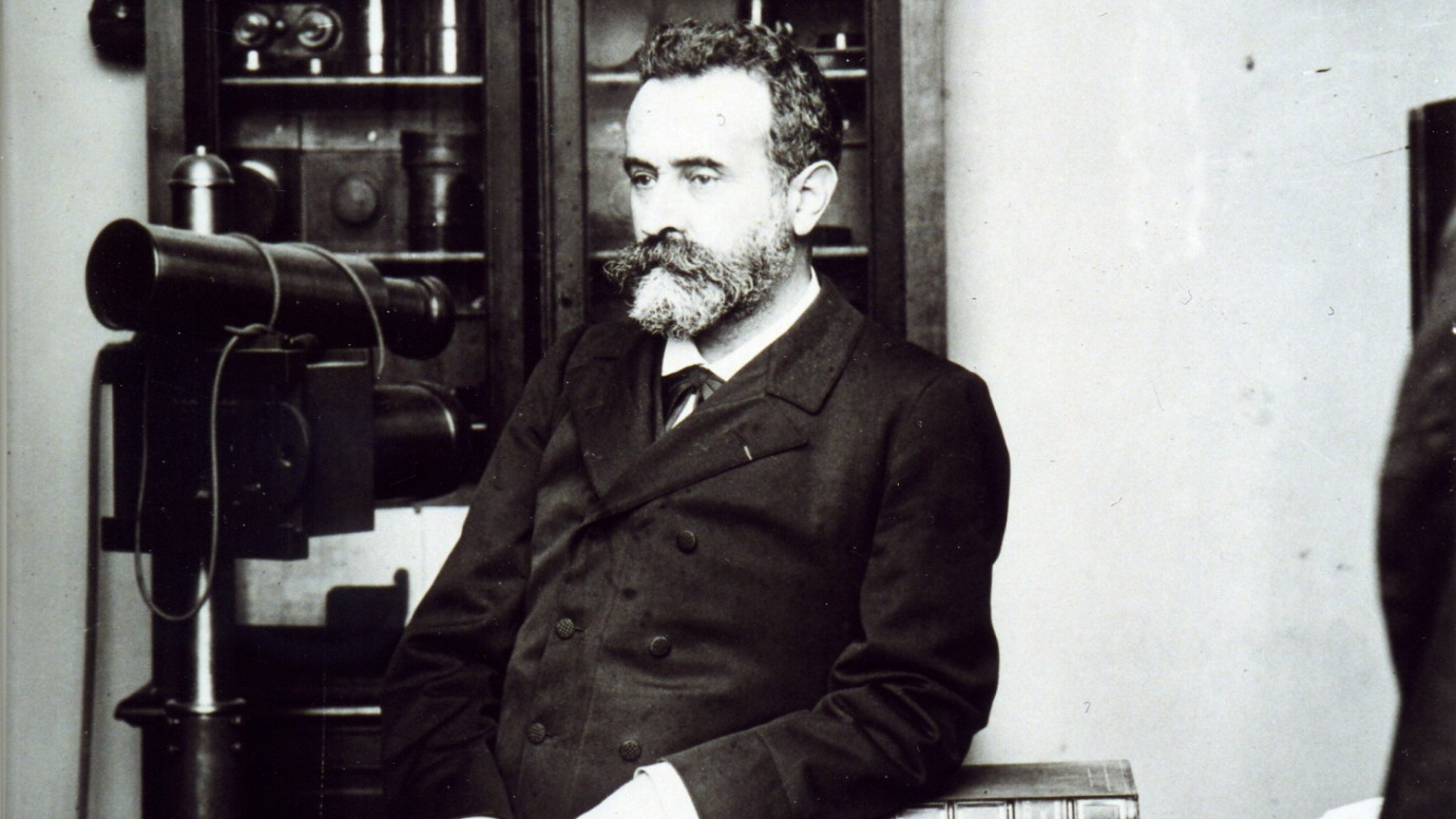 Exposition La science à la poursuite du crime. Alphonse Bertillon, pionnier des experts policiers.