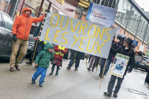 Exposition Un pas vers un Droit mondial pour la protection du climat.